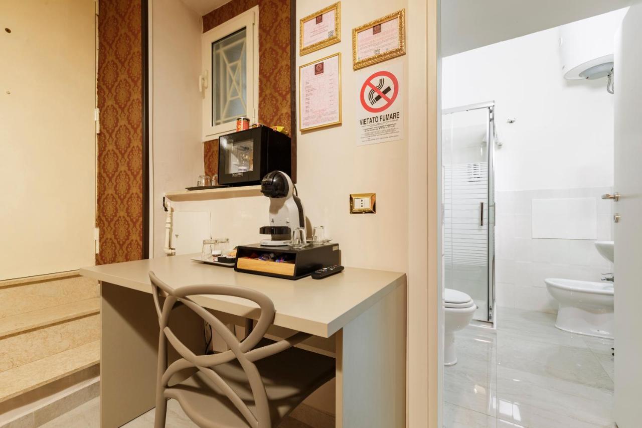 נאפולי Spinacorona Room מראה חיצוני תמונה